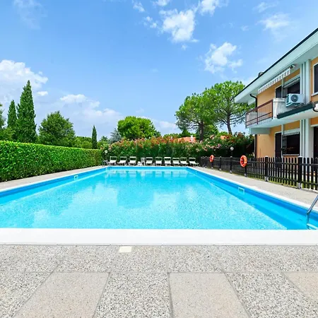 Apartment Golden House - *