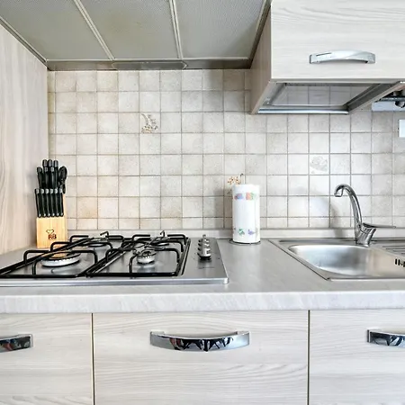 Golden House - Apartment *
